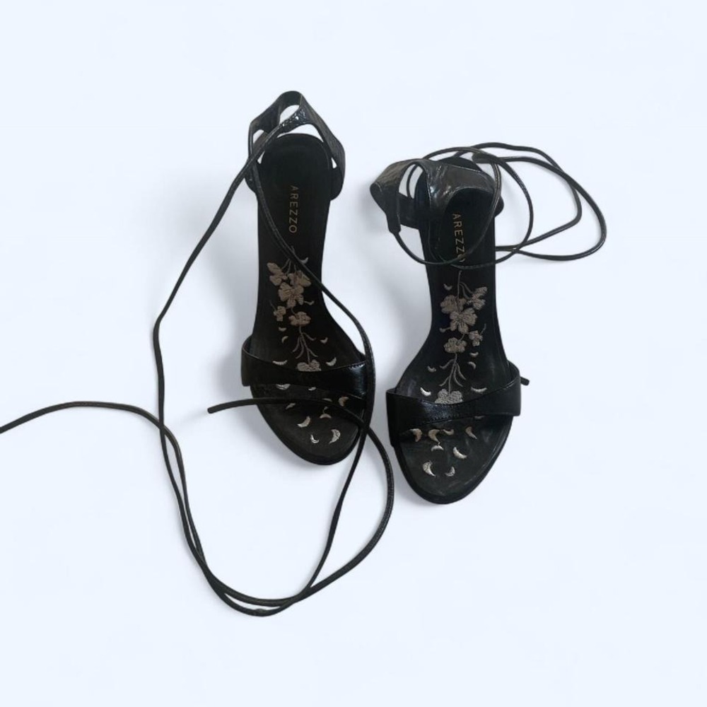 Arezzo black strappy leather Y2K heels with floral embroidered soles size 4